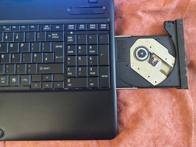 Laptop Toshiba 15,6 inch 