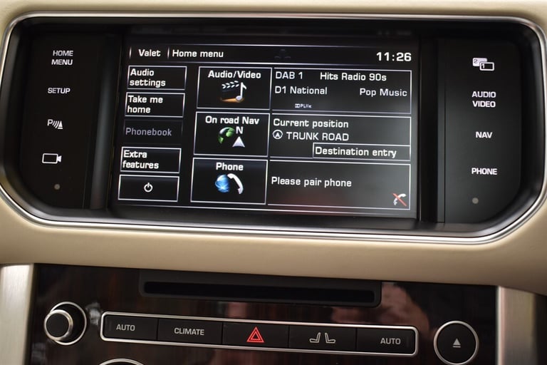 2014 Land Rover Range Rover V8 AUTOBIOGRAPHY+11 Services carried out! Estate Petrol Automatic