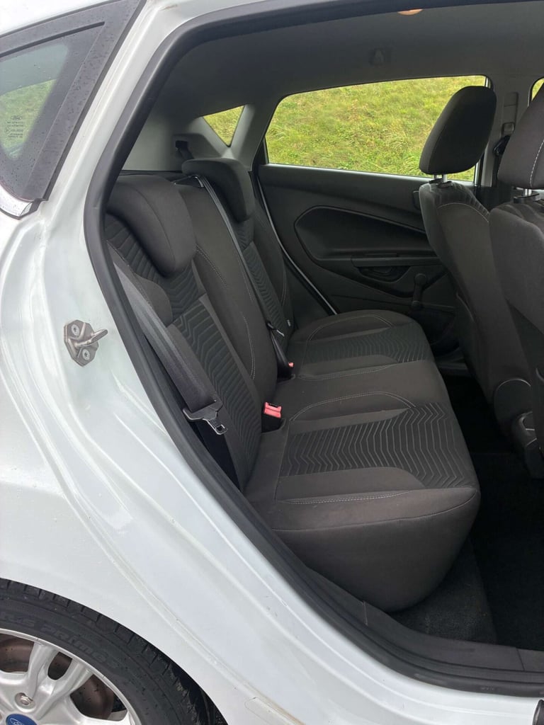 2015 Ford Fiesta 1.2 Fiesta Zetec 5dr Hatchback Petrol Manual