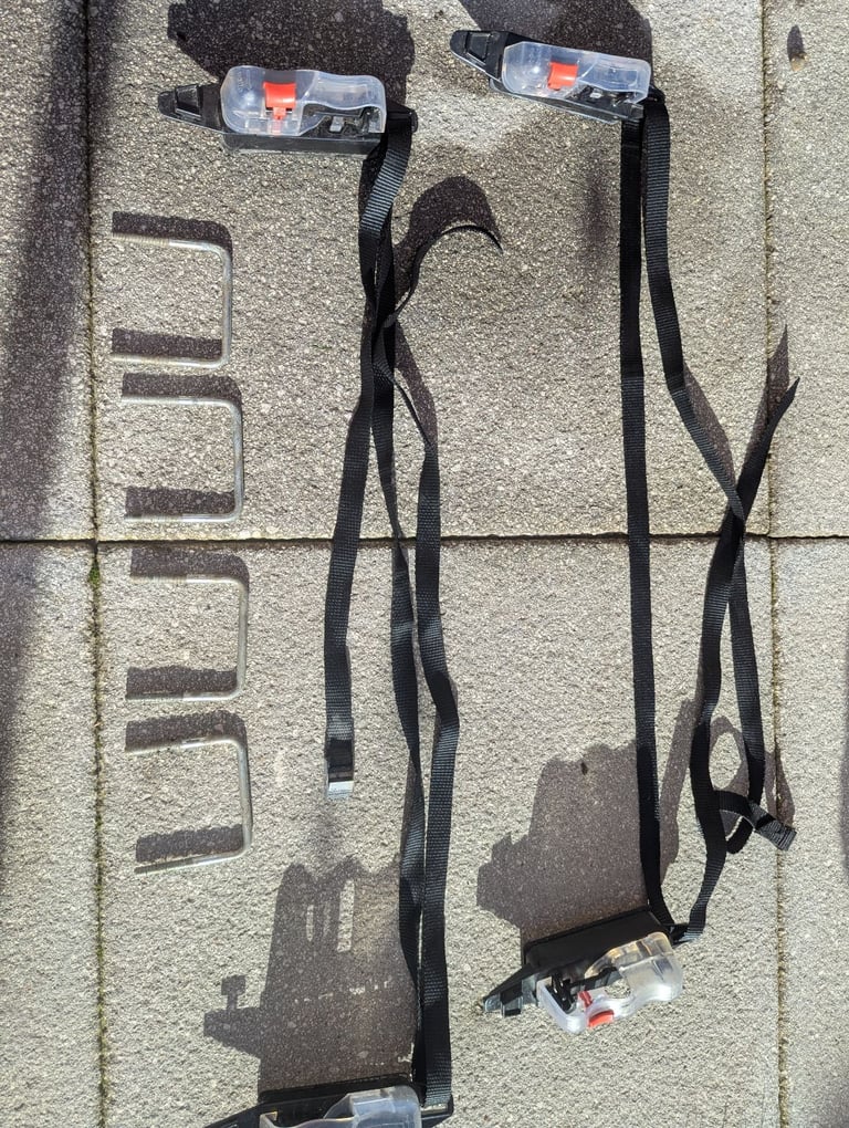 Halfords 360 Exodus Roof Box