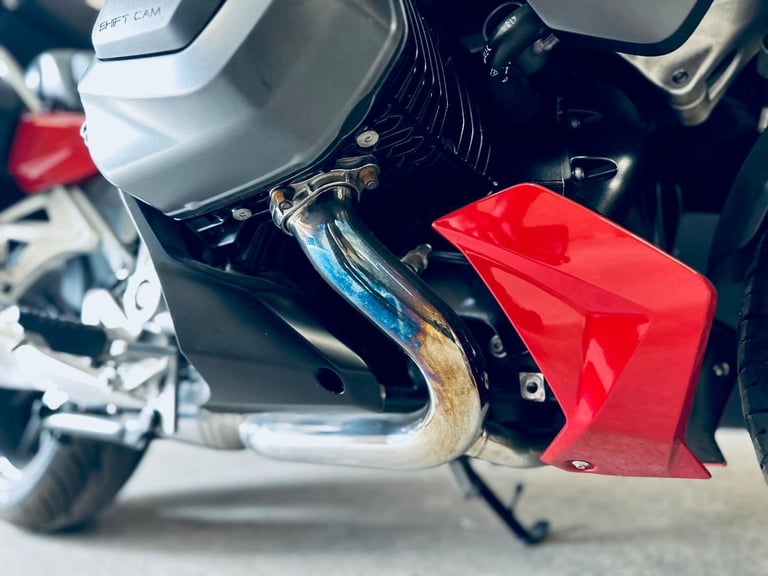 STUNNING LOW MILEAGE 2019/69 BMW R 1250RT LE MOTORCYCLE 