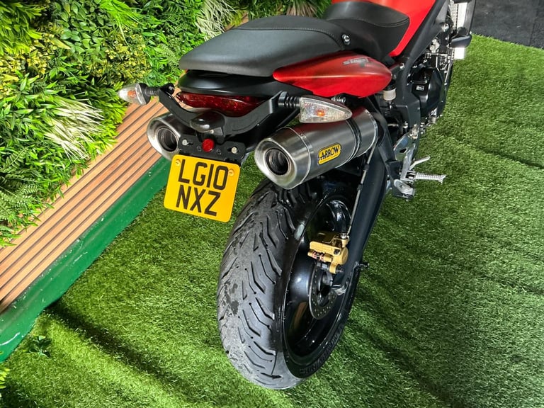 Triumph Street Triple 675