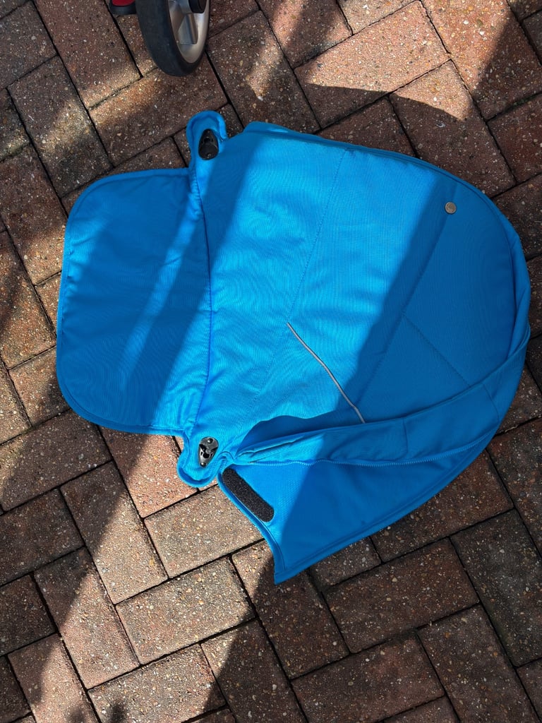 Silver Cross buggy, car seat and bassinet 