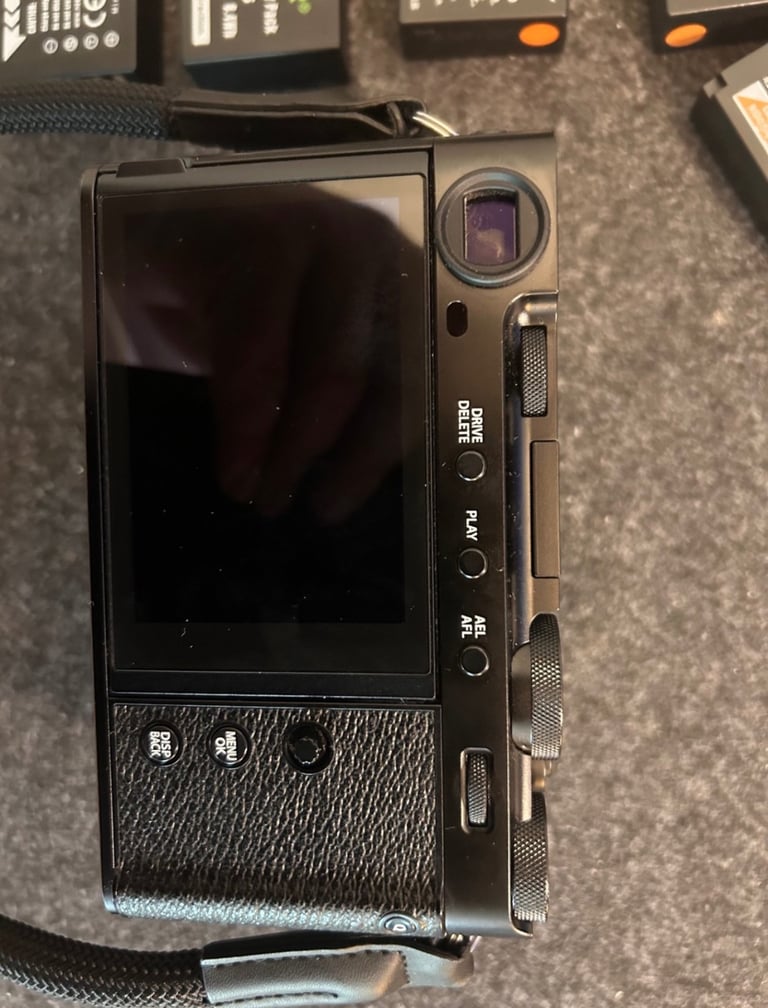 Fujifilm X-E5 incl lens and spare batteries