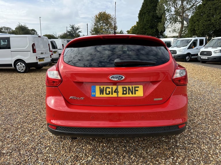 2014 Ford Focus 1.0T EcoBoost Zetec Navigator Hatchback 5dr Petrol Manual Euro 5 (s/s) (125 Hatch...