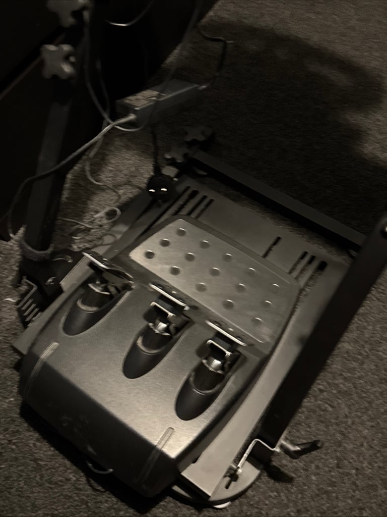 image for Logitech g29 steering wheel, pedals and gearstick and stand 