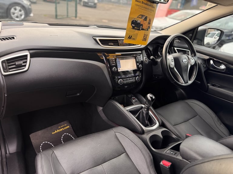 2015 Nissan Qashqai 1.6 dCi Tekna 5dr 4WD HATCHBACK Diesel Manual