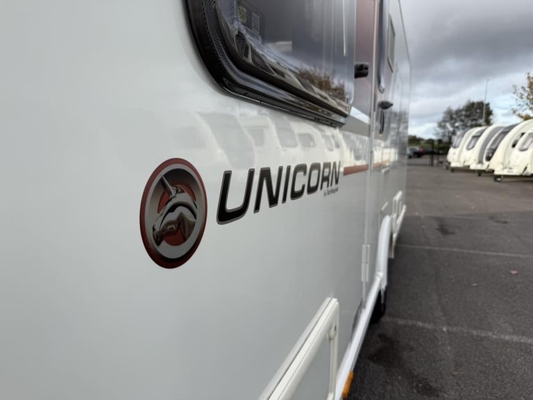 2017 BAILEY UNICORN VIGO LUXURY TOURING CARAVAN