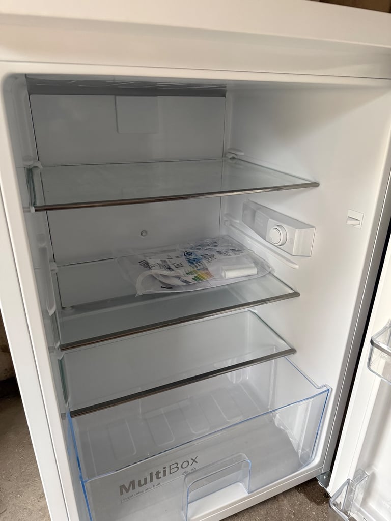 BOSCH Series 2 KTR15NWEAG Undercounter Fridge - White