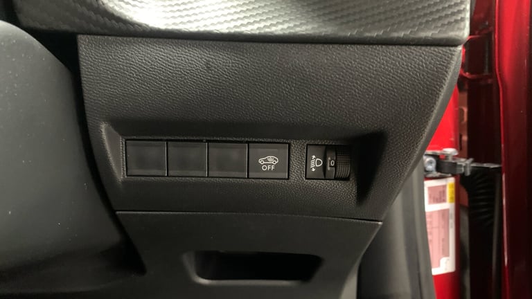 2024 Peugeot 2008 1.2 PureTech Allure SUV 5dr Petrol EAT Euro 6 (s/s) (130 ps) SUV Petrol Automatic