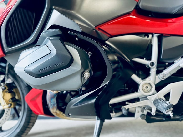 STUNNING LOW MILEAGE 2019/69 BMW R 1250RT LE MOTORCYCLE 