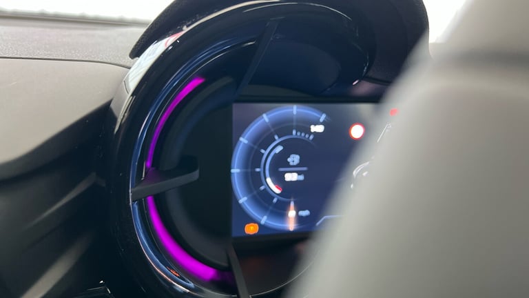 2025 Alfa Romeo Junior 1.2 MHEV Ibrida SUV 5dr Petrol Hybrid e-DCT Euro 6 (s/s) (136 ps) SUV Hybr...