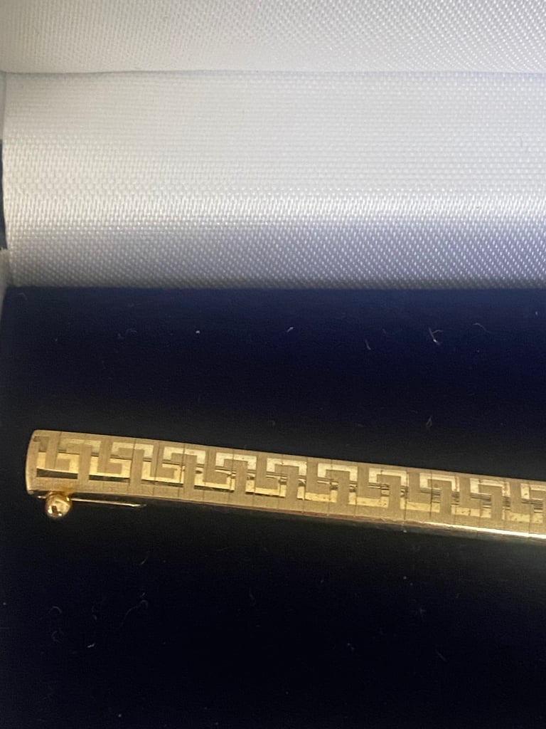 9ct gold Necklace and matching Bracelet 43.6g boxed 