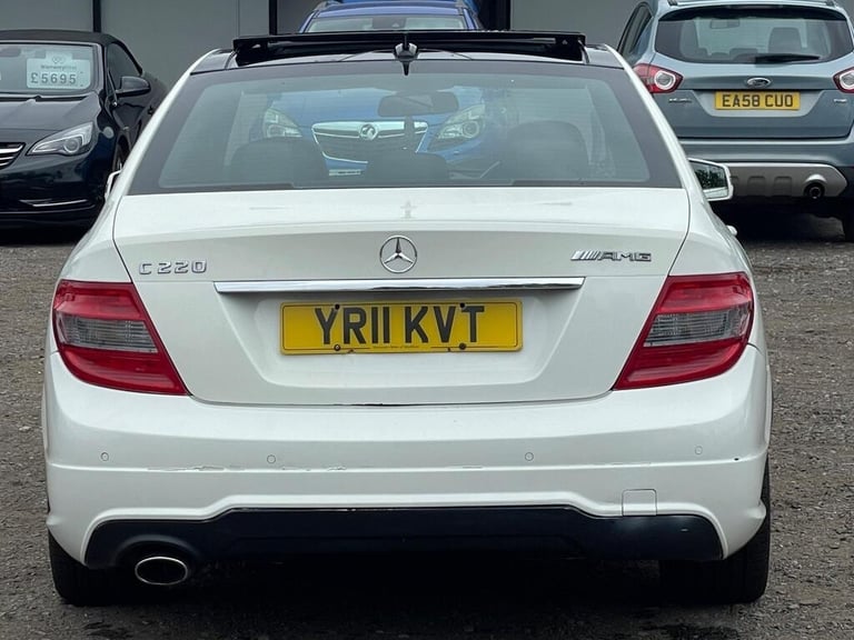 2011 MERCEDES C CLASS C220 CDI SPORT + PAN ROOF + LOW MILES + ALLOYS * 