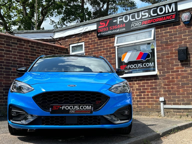 2021 Ford Focus 2.3T EcoBoost ST EDITION. 1 OWNER  ONLY 7 000 MILES  FULL FORD