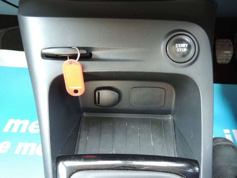 2013 Renault Captur 1.5 dCi 90 Dynamique MediaNav Energy 5dr HATCHBACK Diesel Manual