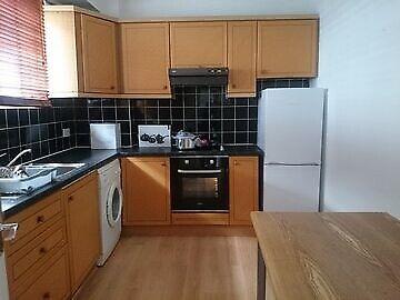 Whitechapel Big Double room available Today