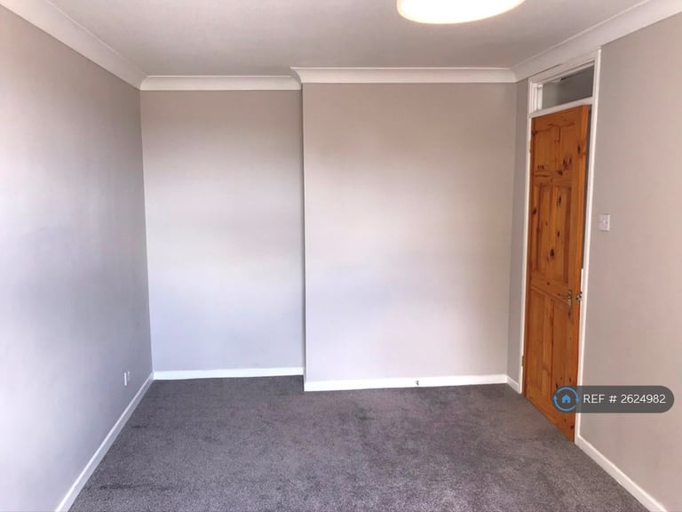 3 bedroom house in Launcelot Close, Andover, SP10 (3 bed) (#2624982)