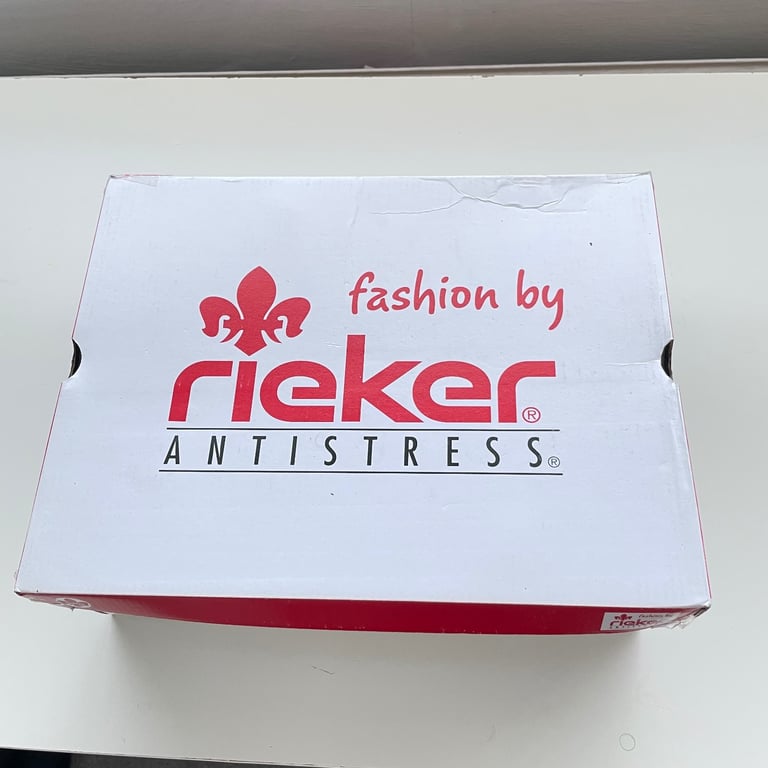 Riecker  Bobs memory foam sandles.