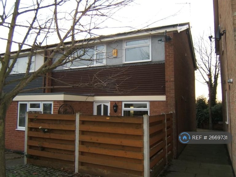 4 bedroom house in Friars Court, The Park, Nottingham, NG7 (4 bed) (#2669731)