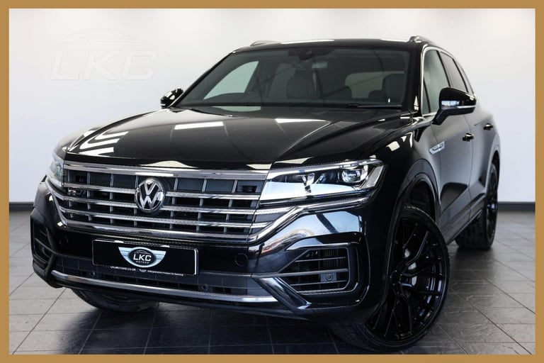 image for VOLKSWAGEN TOUAREG 3.0 TDI V6 R-Line Tiptronic 4Motion Euro 6 (s/s) 5dr 2019