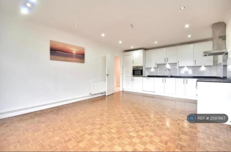 image for 2 bedroom flat in West End Avenue, Pinner, HA5 (2 bed) (#2597867)