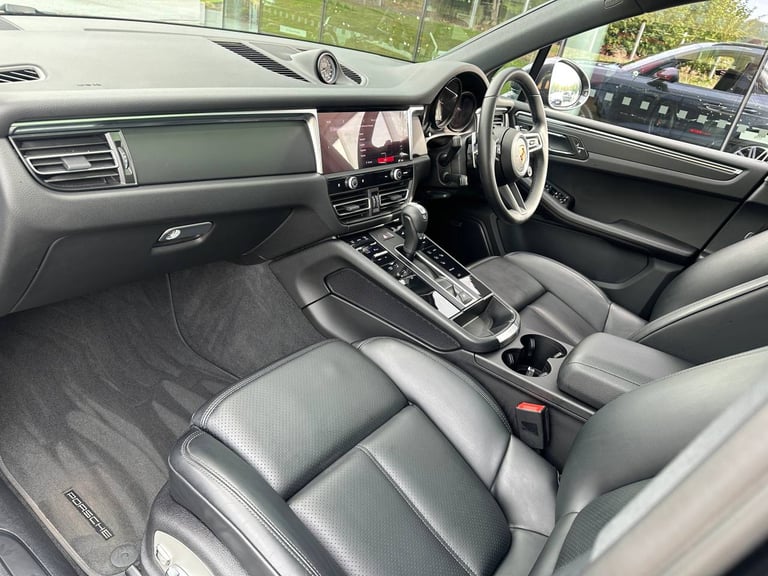 2024 Porsche Macan 5dr PDK SUV Petrol Automatic