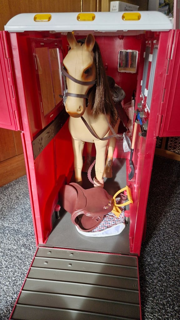 GONE PENDING COLLECTION.  FREE Our Generation Horse Trailer
