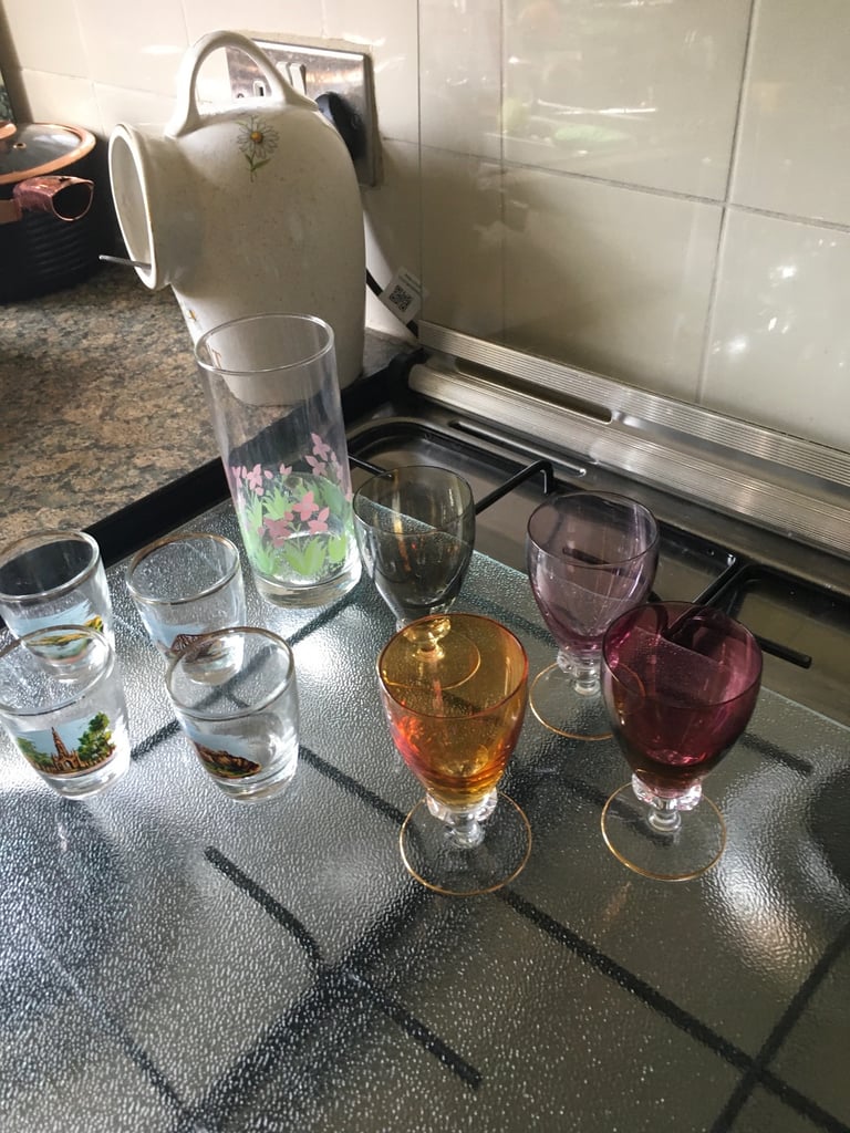 Perfect condition mixed glass ware bundles..individual prices just ask…home anywhere perfect..
