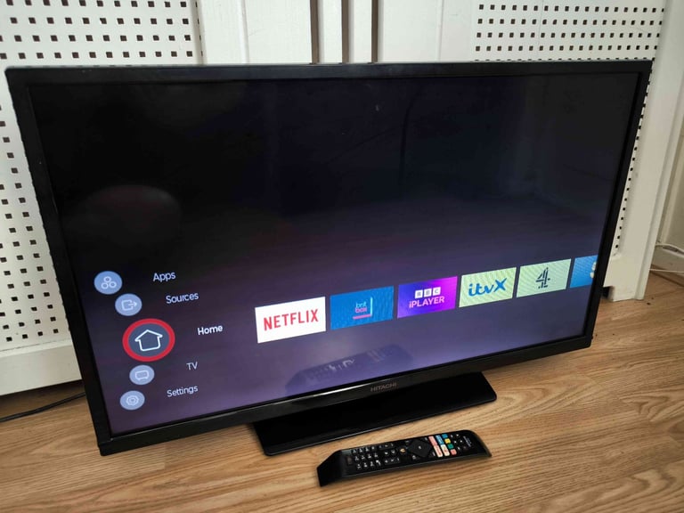 Smart TV/DVD Combi 32" WiFI 2xHDMI 2xUSB Freeview