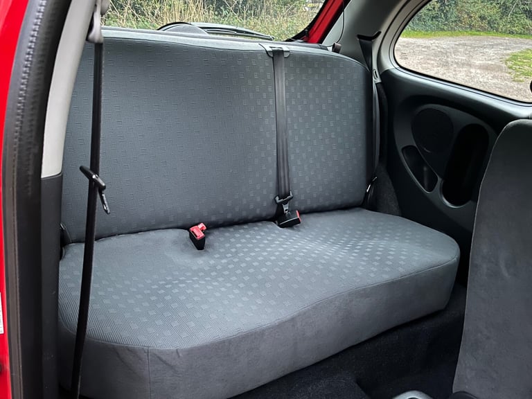 2004 Nissan Micra 1.0 E 3dr *39,000 MILES ONLY*12 MONTHS MOT*IDEAL FIRST CAR* HATCHBACK Petrol Ma...