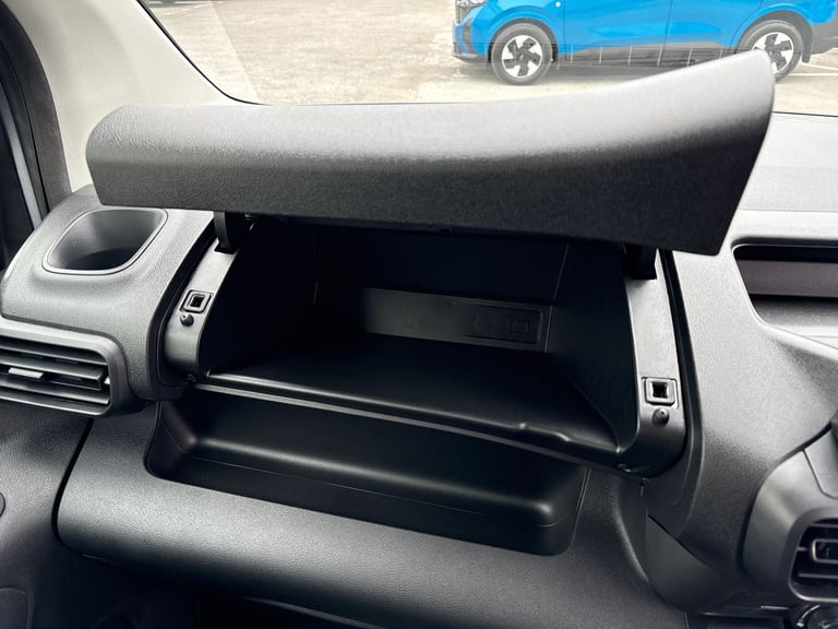 2025 Peugeot Partner 1.5 BlueHDi 100 Professional Van Van Diesel Manual