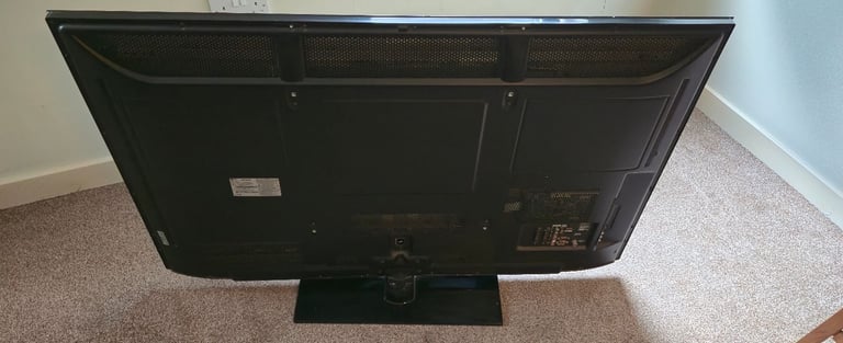 LG 50 Inch Plasma TV 50PT353K with Remote. Fully Working- Excellent Condition