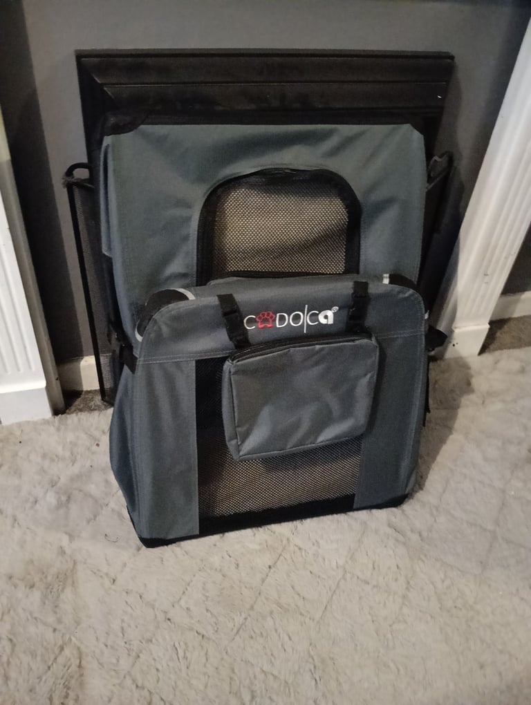 Medium fabric pet crate 