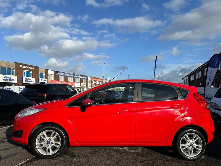 2014 Ford Fiesta 1.25 82 Zetec 5dr HATCHBACK PETROL Manual