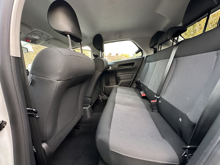 2015 Citroen C4 Cactus 1.6 Touch BlueHDI Diesel Manual 5 Door Hatchback White