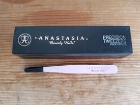 5 x Anastasia Baverly Hills Precision Tweezers 