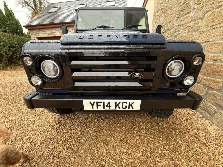 Land Rover 90 DEFENDER Hardtop 2198 (cc)