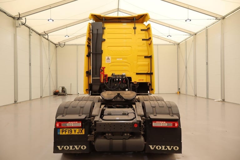 2019 (19 PLATE) Volvo  FH460 6x2 Euro 6 Tractor Units