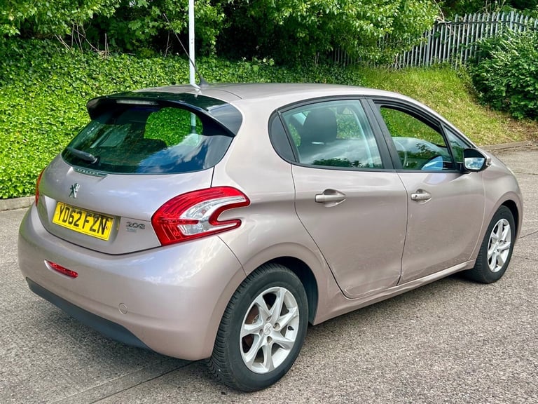 2012 Peugeot 208 1.4 e-HDi Active 5dr EGC HATCHBACK Diesel Automatic