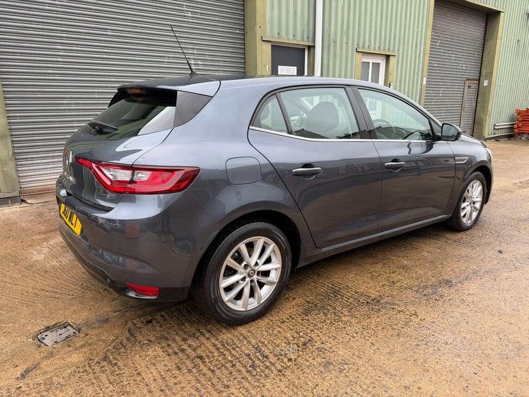 2017 Renault Megane 1.5 dCi Dynamique Nav 5dr HATCHBACK DIESEL Manual