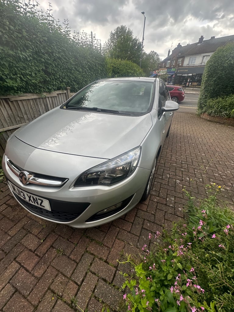 Vauxhall, ASTRA, Hatchback, 2013, Manual, 1398 (cc), 5 doors