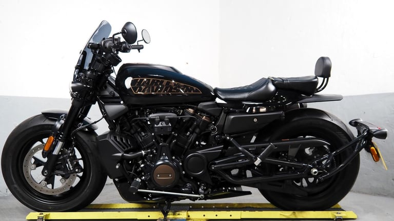 2022 Harley-Davidson Sportster 1250 s 2k miles stunning FSH ,see video 