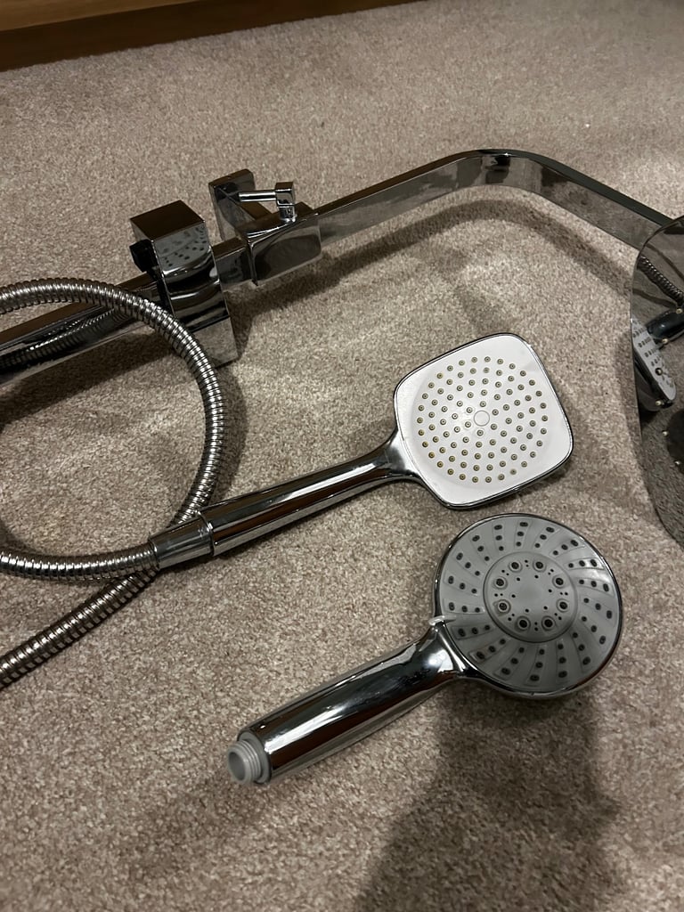 Thermostatic mixer valve shower 