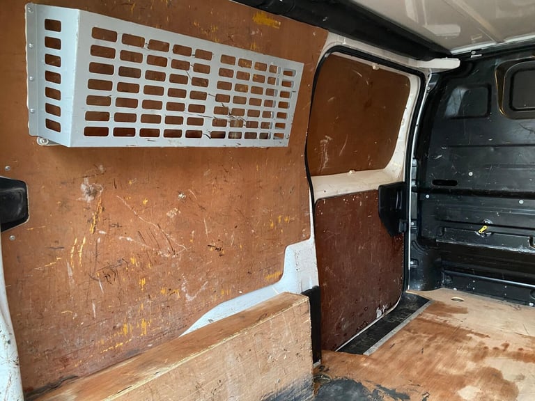 2019 Peugeot Expert 2.0 BlueHDi 1400 Professional Standard Panel Van MWB Euro 6 (s/s) 6dr PANEL V...