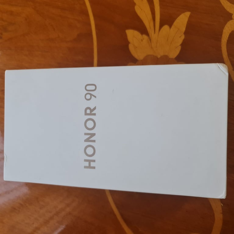 image for Hi am Saling honor 90 256gb 8ram very good condition   