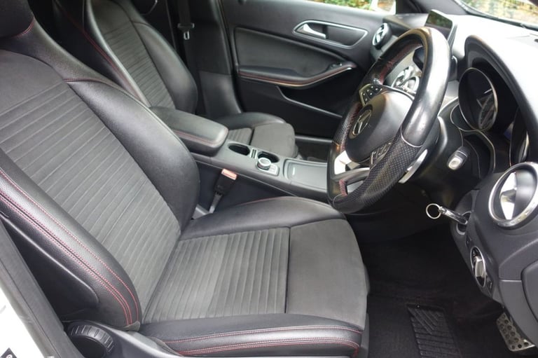 2016 Mercedes-Benz GLA GLA 200d AMG Line 5dr Auto [Executive] ESTATE DIESEL Automatic