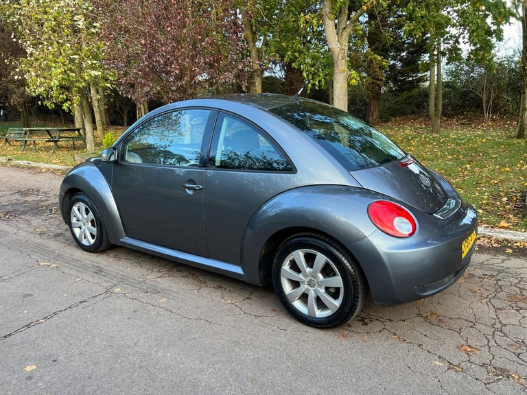 2006 Volkswagen Beetle 2.0 Auto Euro 4 3dr HATCHBACK Petrol Automatic