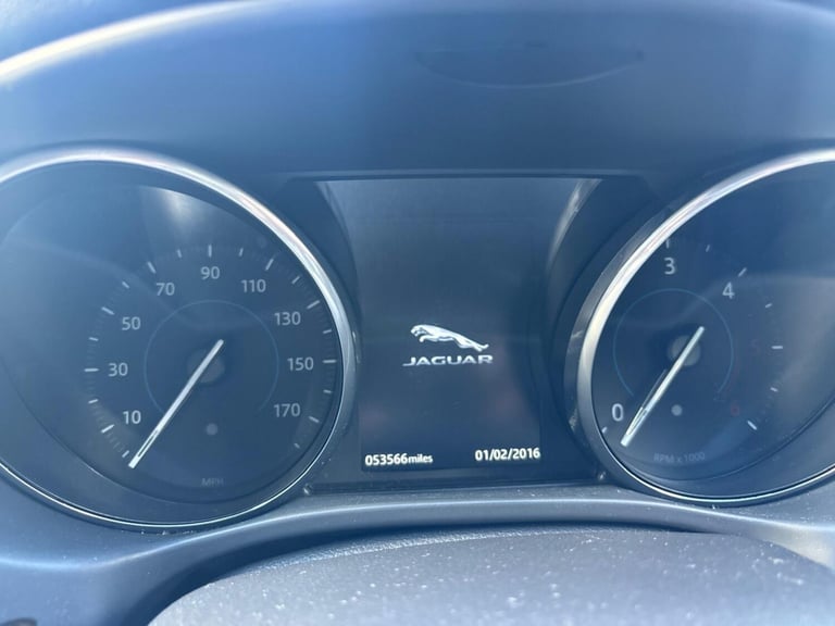JAGUAR XE 2.0 d R-Sport 2017