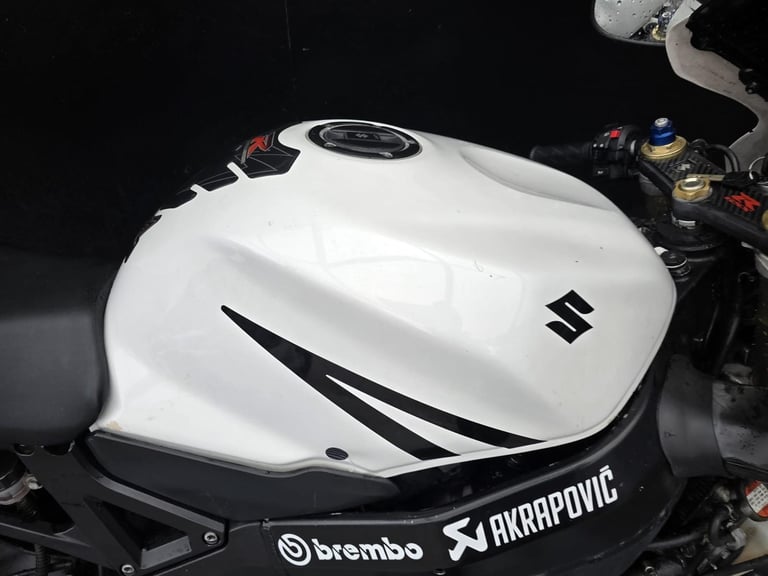 SUZUKI GSXR 600 K4 PROJECT BIKE HPI CLEAR